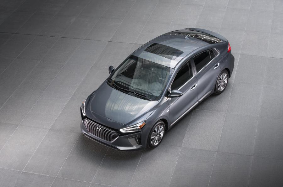  Hyundai IONIQ hybrid (AE) 2016 года  (NA) (фото 11 из 29)